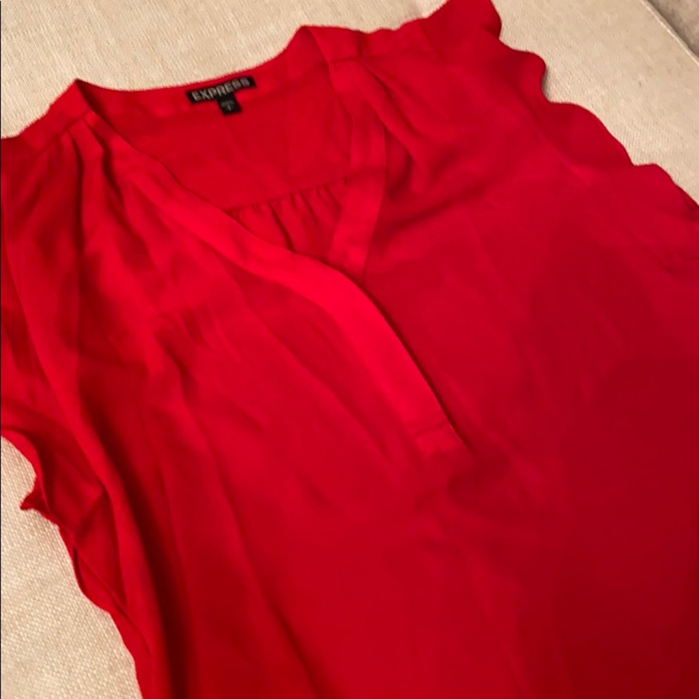 Express Red Top - Picture 2 of 4